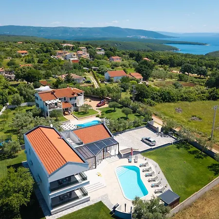 빌라 Posidonia Near Pula With Sea View And Surrounded By Olive Trees 크르니카