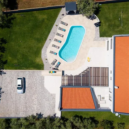 Posidonia Near Pula With Sea View And Surrounded By Olive Trees * Krnica